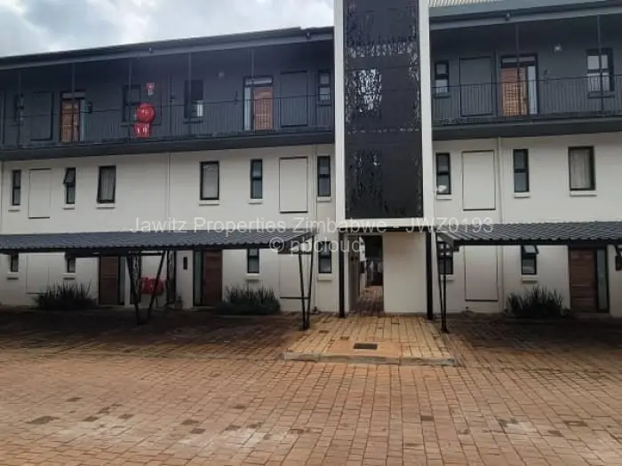 Flat/Apartment to Rent in Borrowdale West, Harare