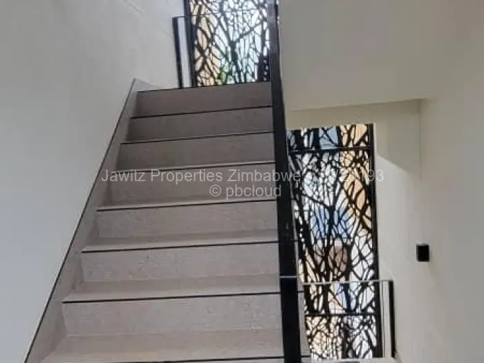 Flat/Apartment to Rent in Borrowdale West, Harare