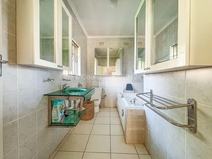 4 Bedroom House for Sale in Chisipite, Harare