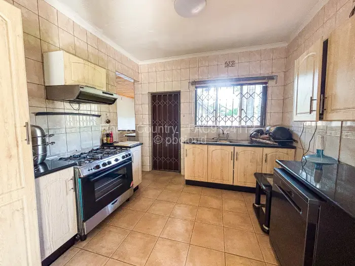 4 Bedroom House for Sale in Chisipite, Harare