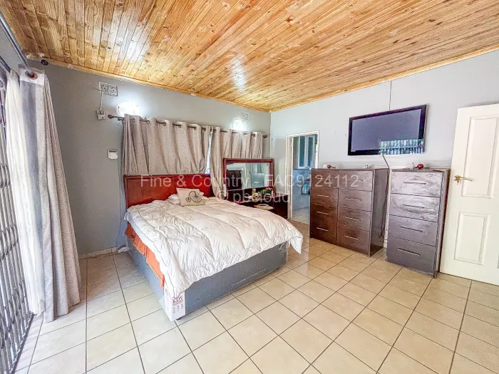 4 Bedroom House for Sale in Chisipite, Harare
