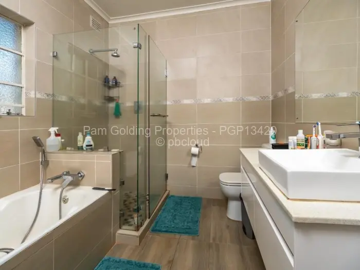 Townhouse/Cluster to Rent in Greystone Park, Harare