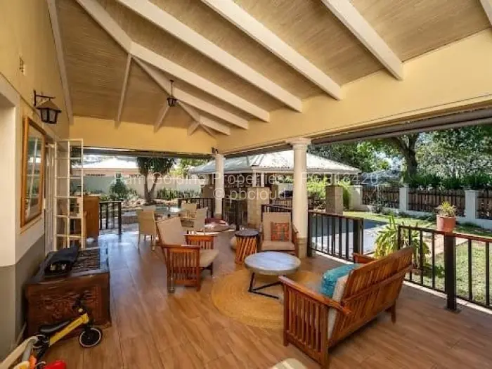 Townhouse/Cluster to Rent in Greystone Park, Harare