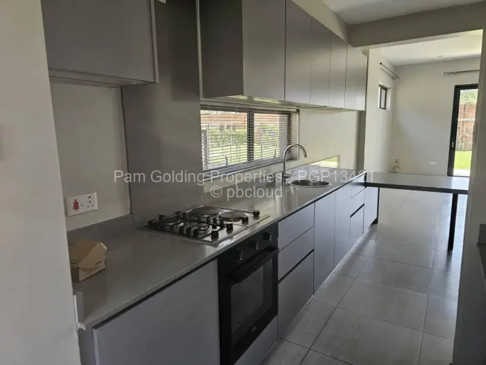 Townhouse/Cluster to Rent in Highlands, Harare