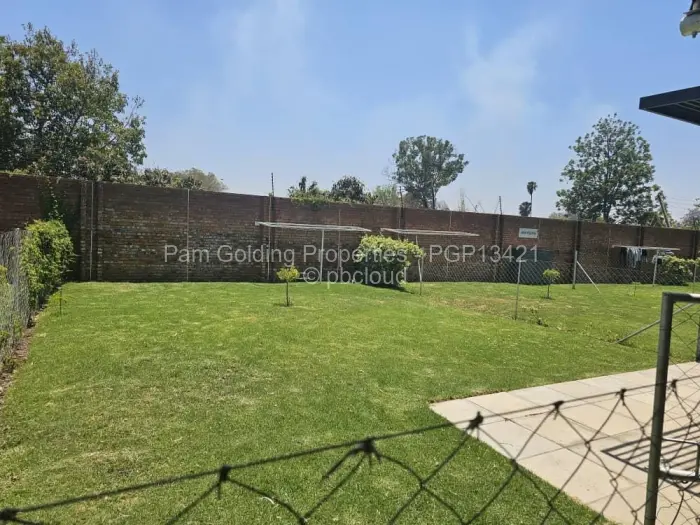 Townhouse/Cluster to Rent in Highlands, Harare