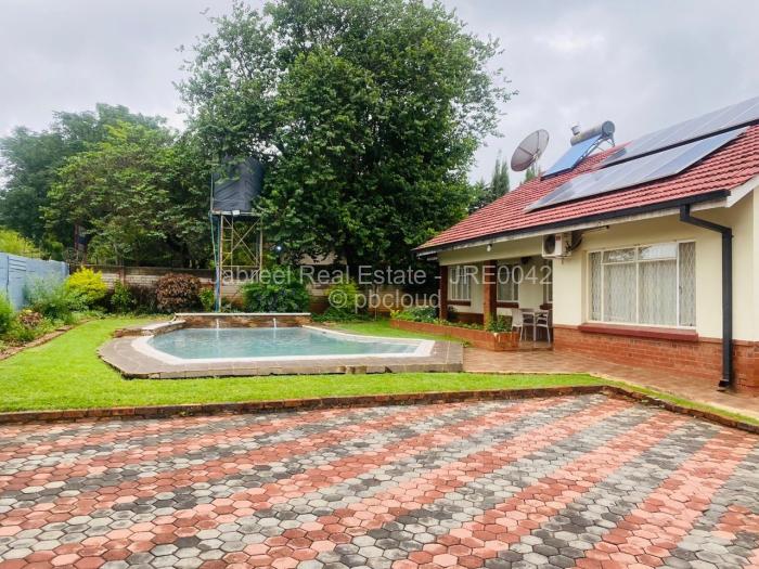 5 Bedroom House to Rent in Upper Hillside, Harare