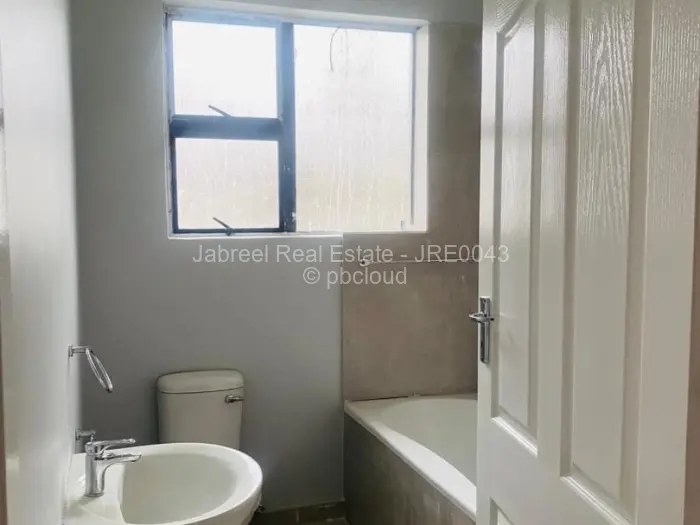 Townhouse/Cluster to Rent in Mount Pleasant, Harare