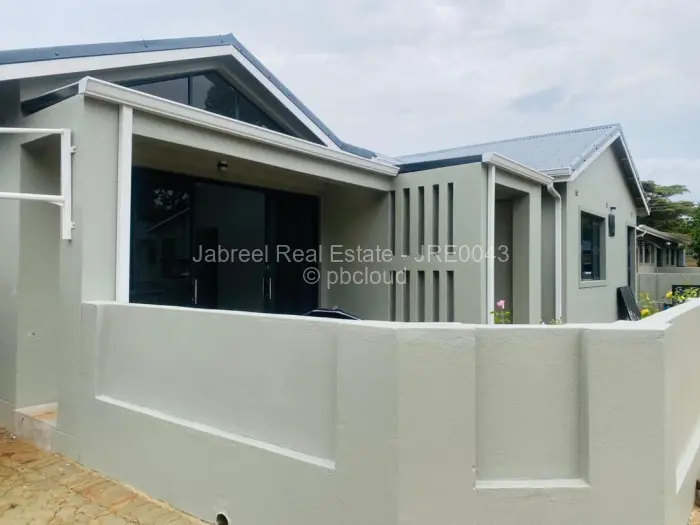 Townhouse/Cluster to Rent in Mount Pleasant, Harare