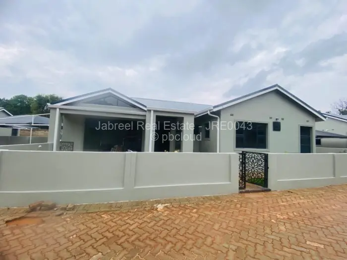 Townhouse/Cluster to Rent in Mount Pleasant, Harare