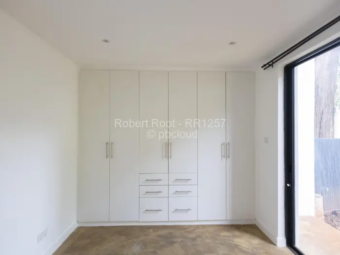 Townhouse/Cluster for Sale in Highlands, Harare