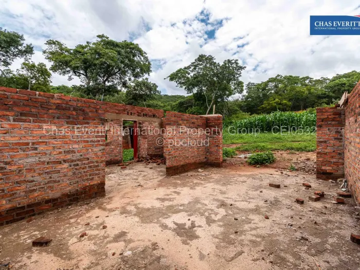 Townhouse/Cluster for Sale in Shawasha Hills, Harare