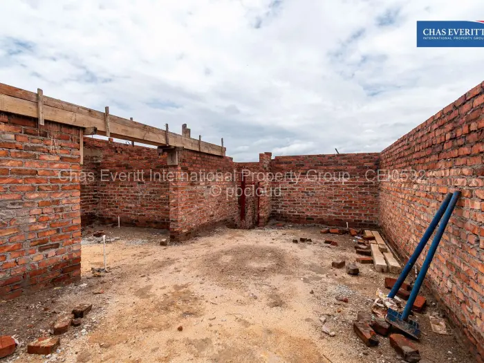 Townhouse/Cluster for Sale in Shawasha Hills, Harare