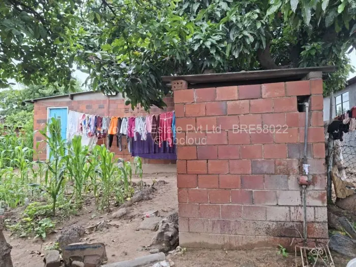 2 Bedroom House for Sale in Magwegwe, Bulawayo