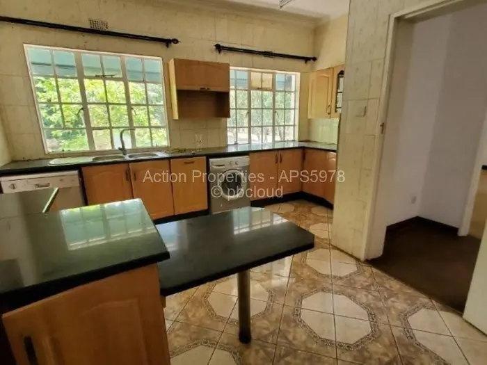 Townhouse/Cluster to Rent in Borrowdale, Harare