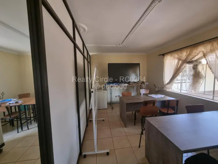 4 Bedroom House to Rent in Mount Pleasant