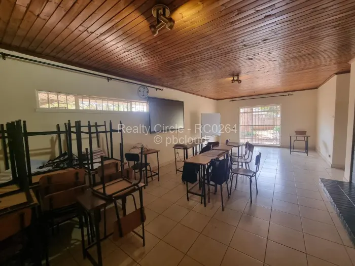 4 Bedroom House to Rent in Mount Pleasant