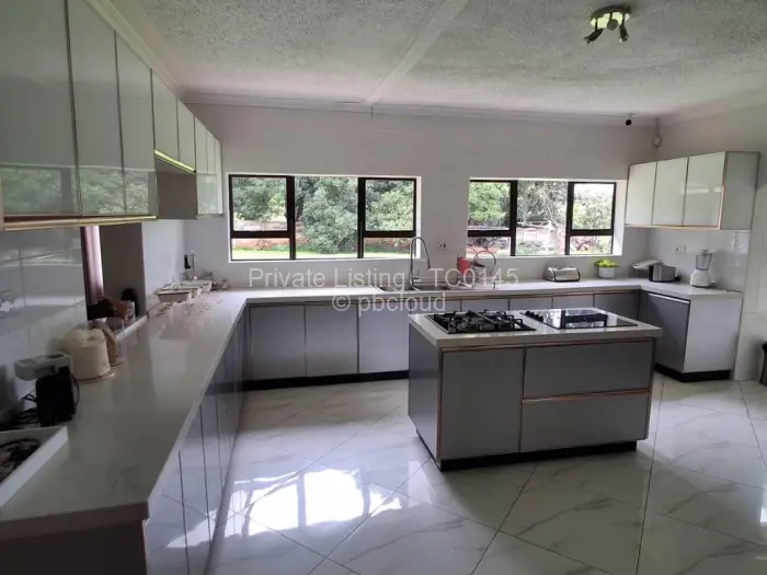 7 Bedroom House to Rent in Mandara, Harare