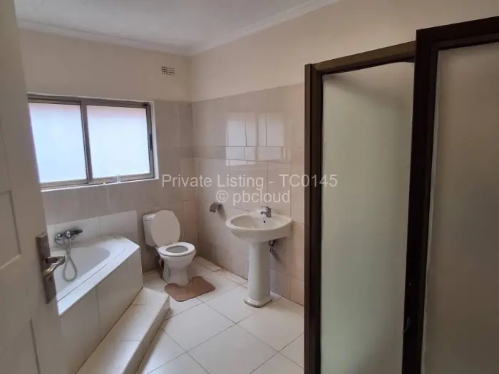 7 Bedroom House to Rent in Mandara