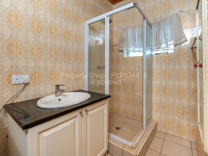 3 Bedroom House to Rent in Hillside, Harare