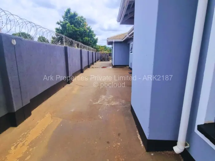 5 Bedroom House for Sale in Belvedere, Harare