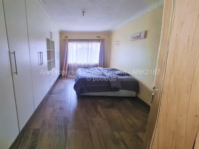 5 Bedroom House for Sale in Belvedere, Harare