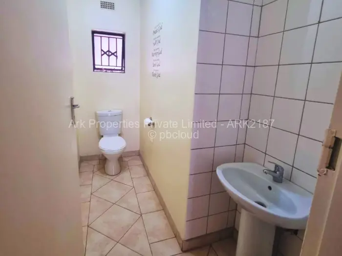 5 Bedroom House for Sale in Belvedere, Harare