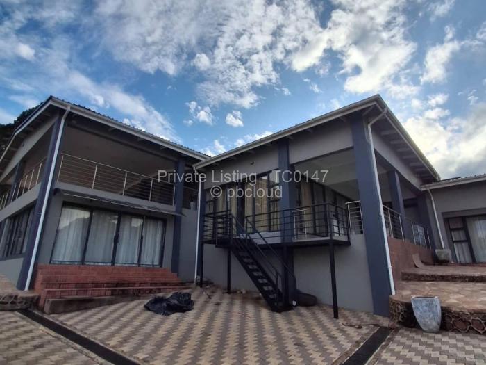 7 Bedroom House to Rent in Borrowdale, Harare