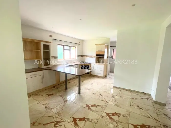 5 Bedroom House to Rent in Borrowdale Brooke, Harare