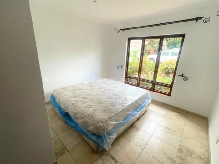 5 Bedroom House to Rent in Borrowdale Brooke, Harare