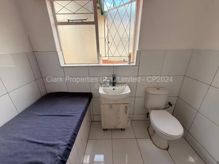 Office to Rent in Alexandra Park