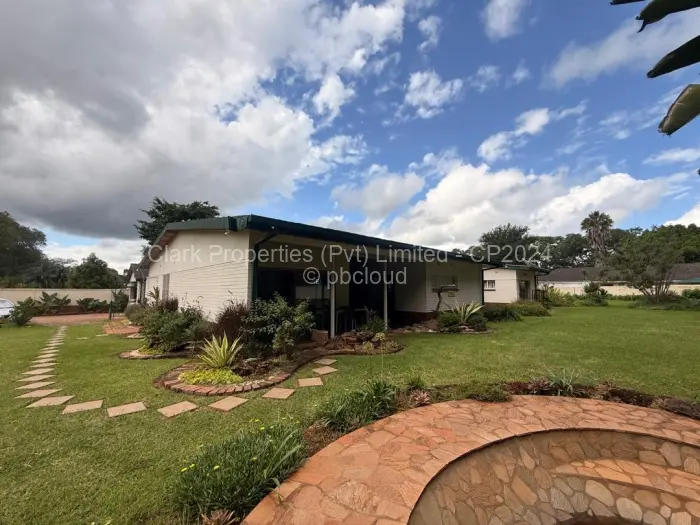 Office to Rent in Alexandra Park