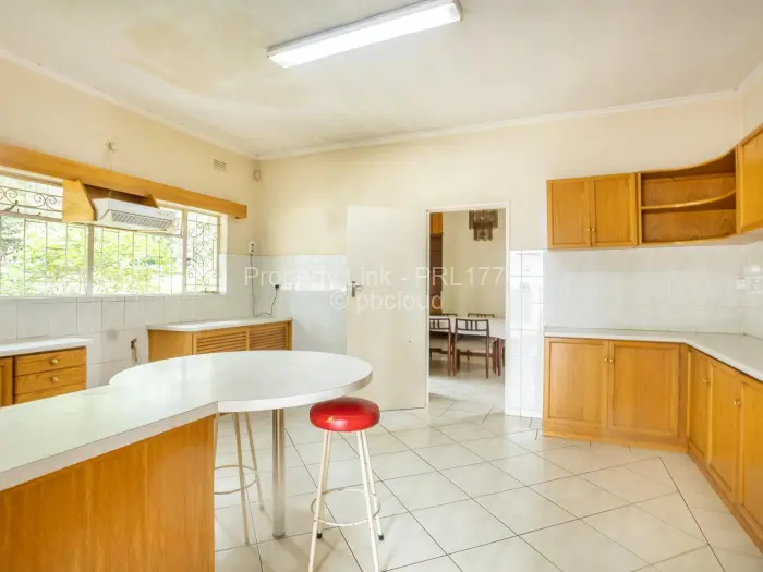 5 Bedroom House for Sale in Avondale, Harare