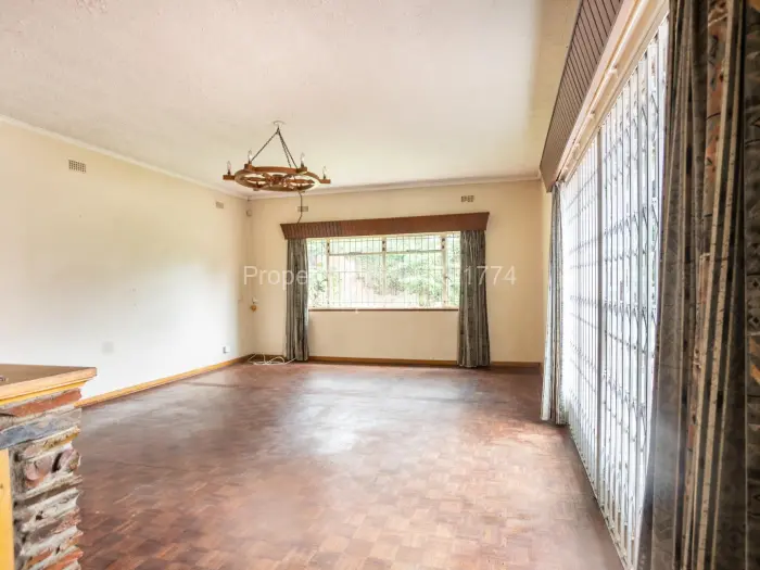 5 Bedroom House for Sale in Avondale, Harare