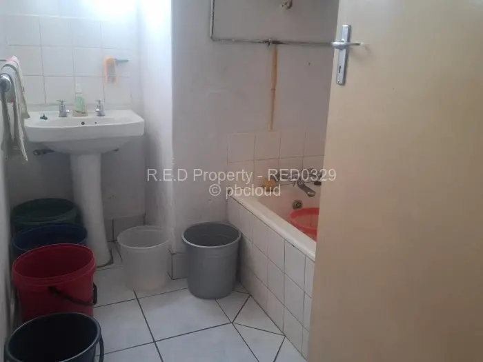 Flat/Apartment for Sale in Paddonhurst, Bulawayo