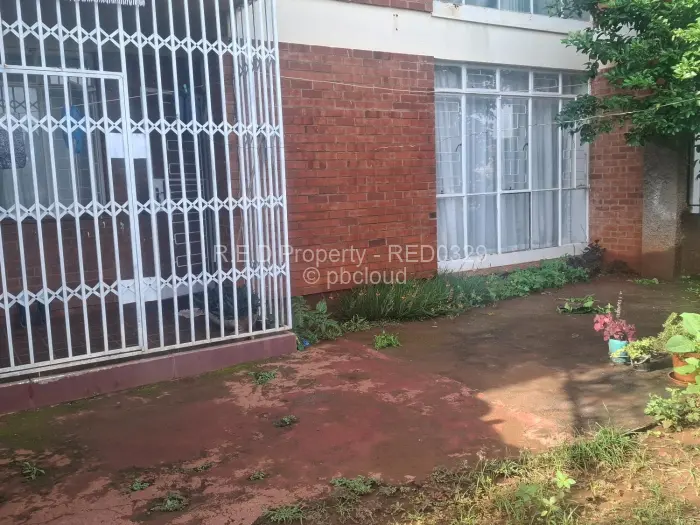 Flat/Apartment for Sale in Paddonhurst, Bulawayo