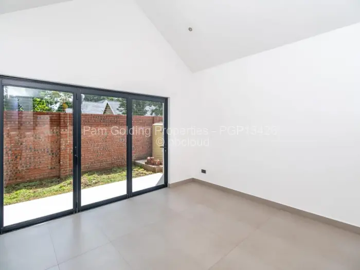 Townhouse/Cluster for Sale in Strathaven, Harare