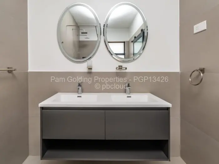 Townhouse/Cluster for Sale in Strathaven, Harare