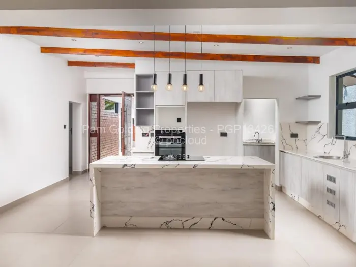 Townhouse/Cluster for Sale in Strathaven, Harare