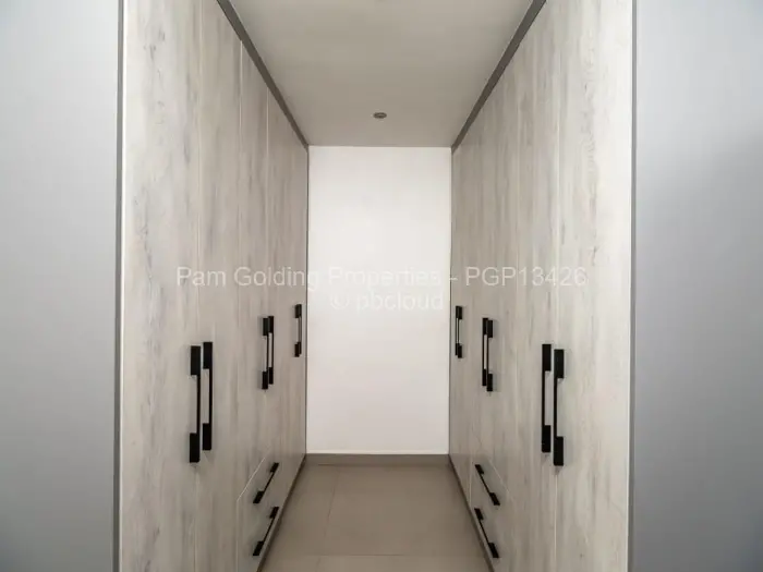 Townhouse/Cluster for Sale in Strathaven, Harare