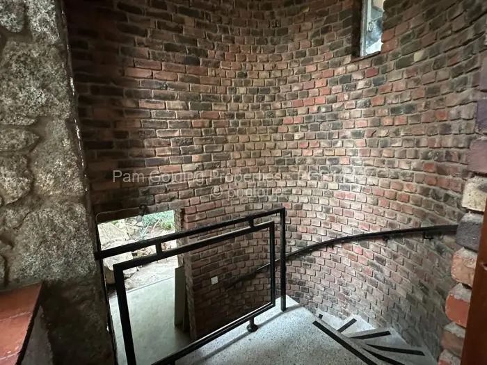 4 Bedroom House for Sale in Burnside, Bulawayo