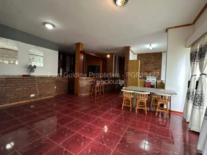 4 Bedroom House for Sale in Burnside, Bulawayo