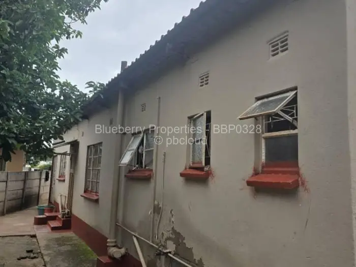 4 Bedroom House for Sale in Katanga, Norton