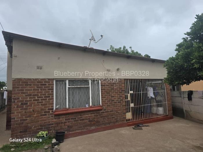 4 Bedroom House for Sale in Katanga, Norton