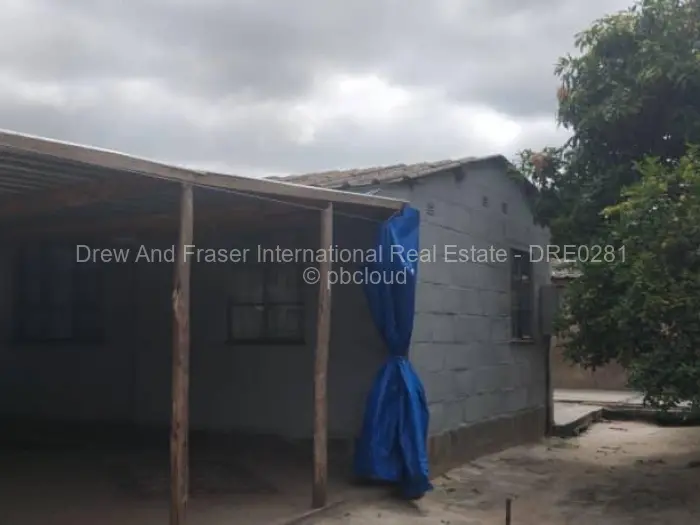 2 Bedroom House for Sale in Glen Norah, Harare