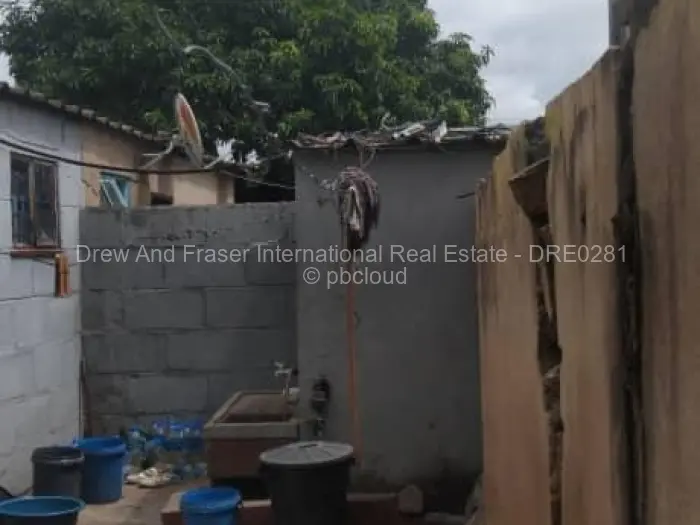 2 Bedroom House for Sale in Glen Norah, Harare