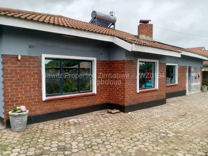 3 Bedroom House for Sale in Zimre Park, Harare