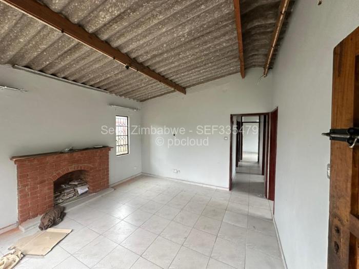 4 Bedroom House to Rent in Cowdray Park, Bulawayo