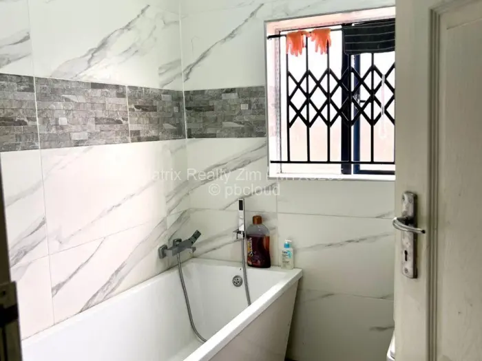 3 Bedroom House for Sale in Sandton Park, Harare