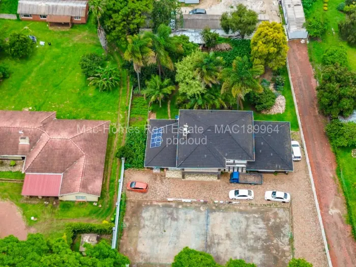 7 Bedroom House for Sale in Chisipite, Harare
