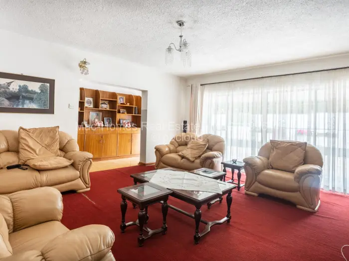 7 Bedroom House for Sale in Chisipite, Harare